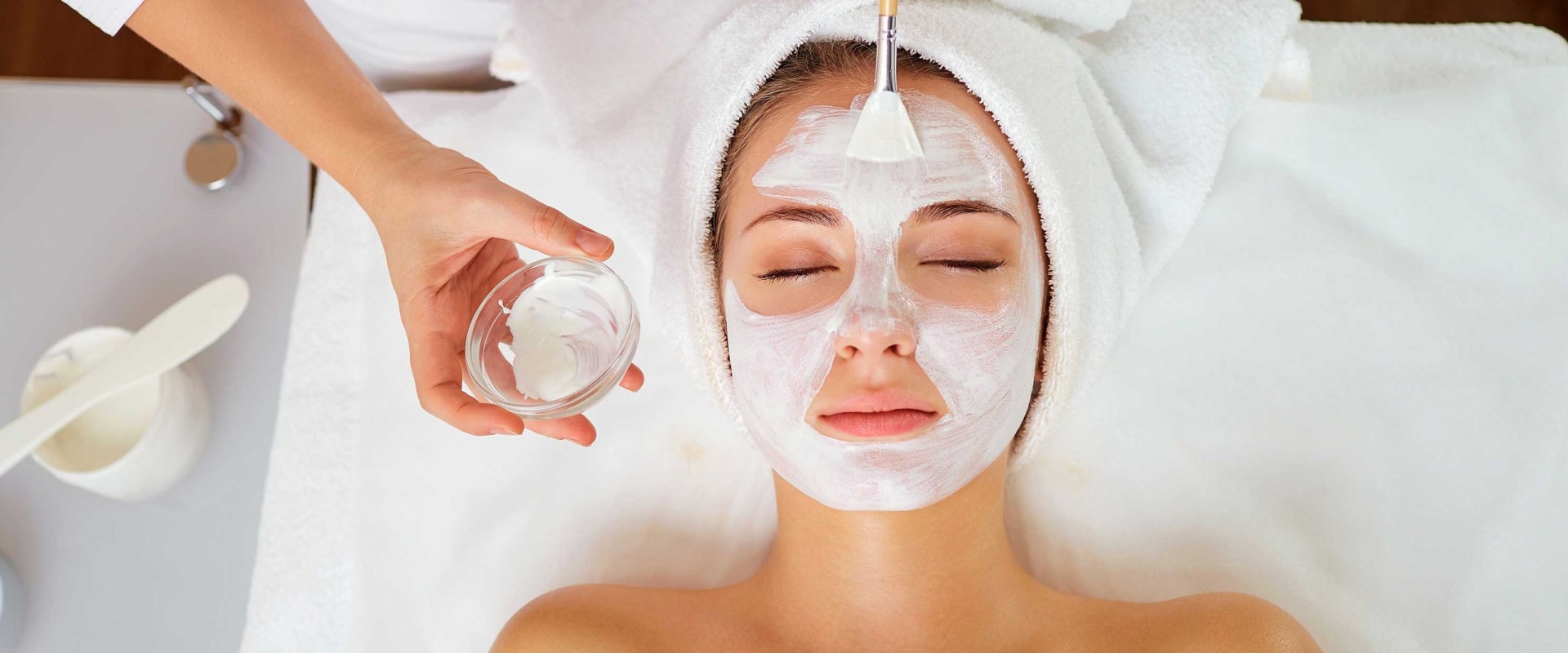 Understanding the Value of Skincare Consultations for Optimal Facial Treatments