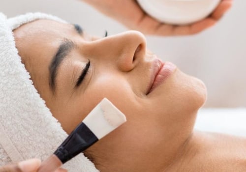 Top Facials to Rejuvenate Dry Skin